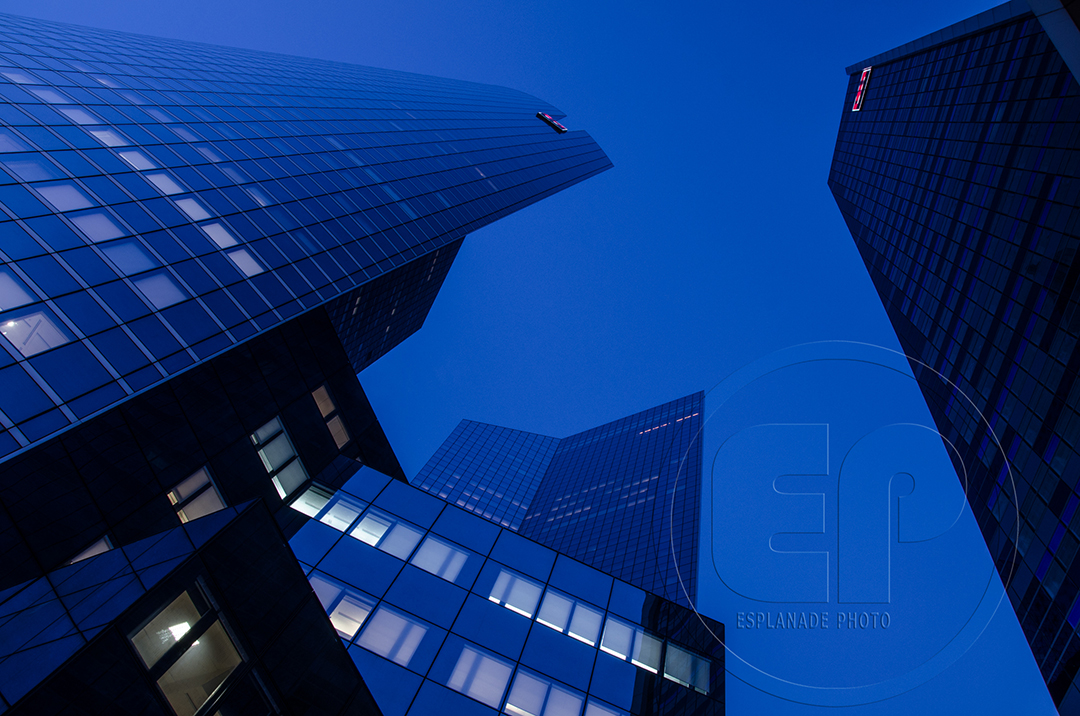 LA DÉFENSE HEURE BLEUE_01