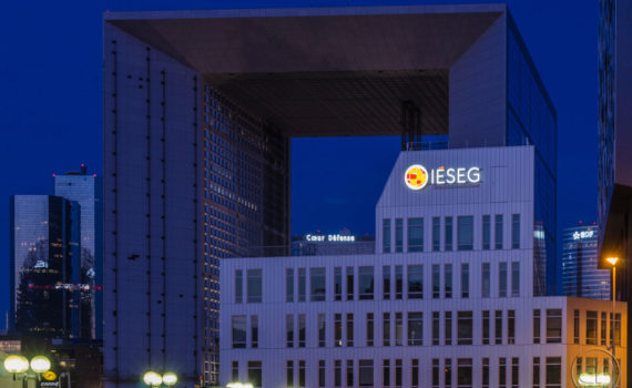 Esplanade Photo - Heure bleue à la Défense_07