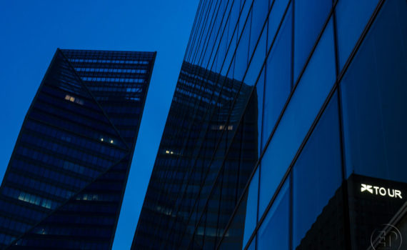 Esplanade Photo - Heure bleue à la Défense_09