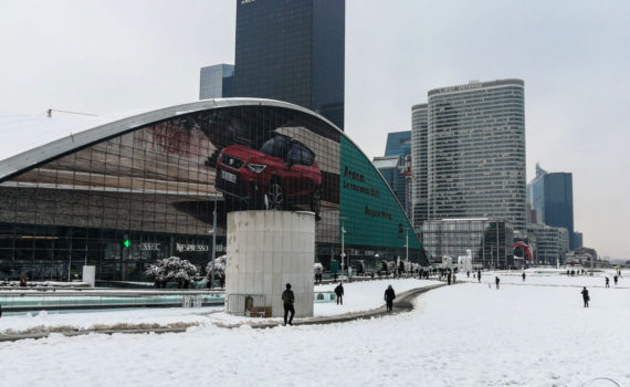 Esplanade Photo - Neige à la Défense_01