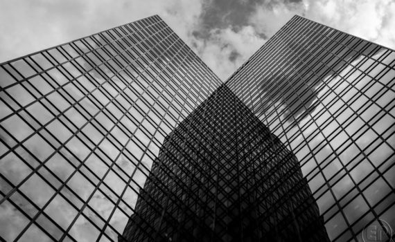 Esplanade Photo - Noir et Blanc à la Défense_01