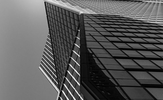 Esplanade Photo - Vue d'en bas de la Défense 07
