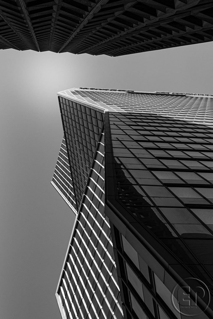 Esplanade Photo - Vue d'en bas de la Défense 07