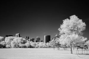 Esplanade Photo - Vue sur la Défense en infrarouge 05