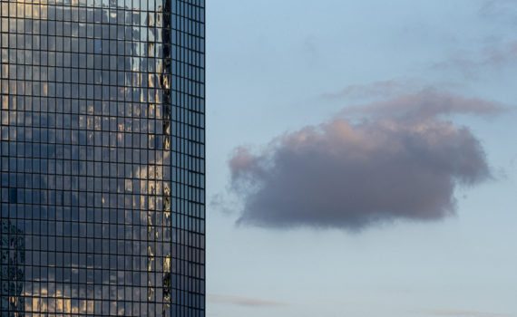 Nuages à Paris la Défense 03