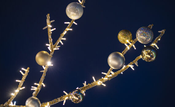 LUMIÈRES DE NOËL À Paris La Défense 10