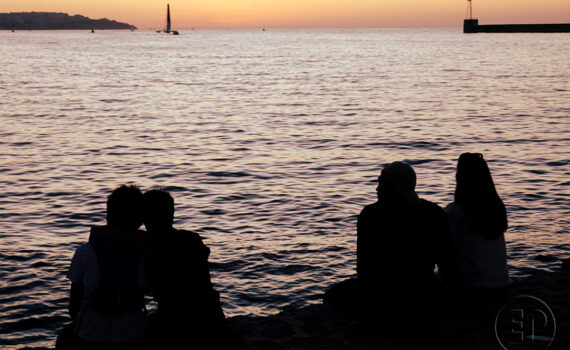 Instantanés de Vie au Vieux-Port de Marseille 08