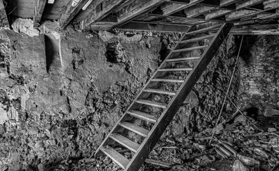 Au-delà des Murs 01