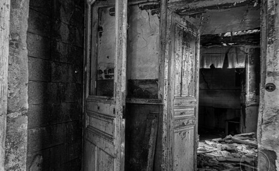 Au-delà des Murs 08