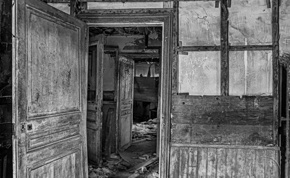 Au-delà des Murs 10