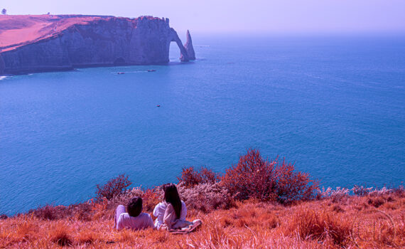 Étretat en infrarouge avec vue sur la mer 09