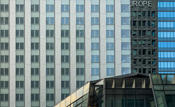 Lignes Urbaines à la La Défense 03